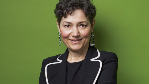 Portraitfoto von Neslihan Turan-Berger